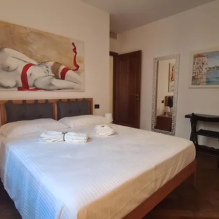 Lejlighed Romantico Arteeacqua In Centro *
