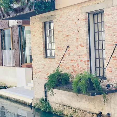 Romantico Arteeacqua In Centro Апартаменты *